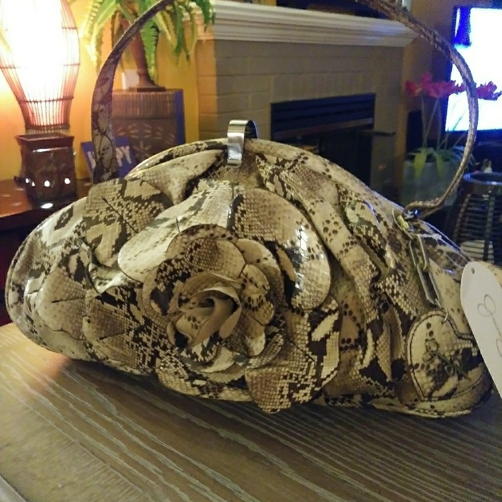 Handbag